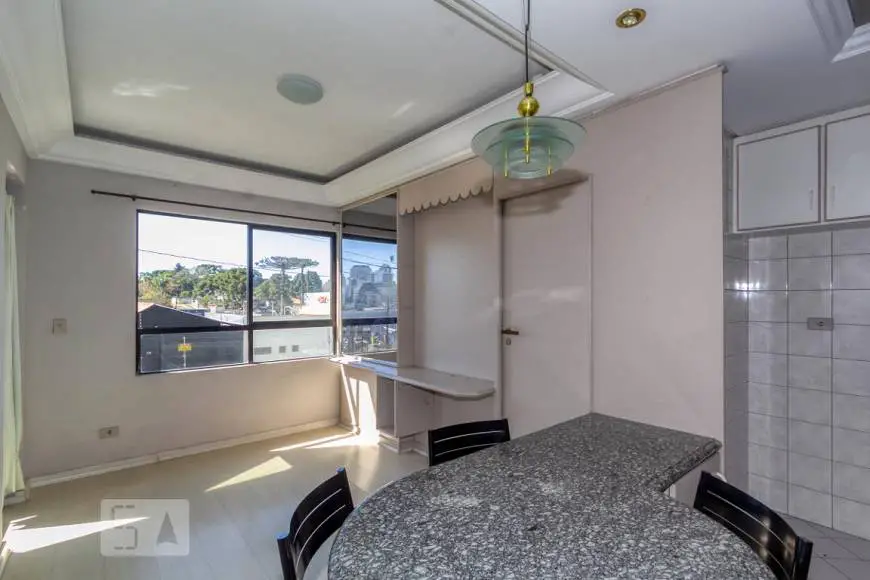 Foto 1 de Apartamento com 1 Quarto para alugar, 39m² em Campina do Siqueira, Curitiba