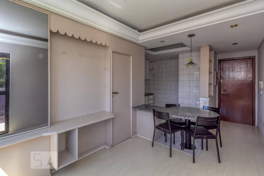 Foto 3 de Apartamento com 1 Quarto para alugar, 39m² em Campina do Siqueira, Curitiba