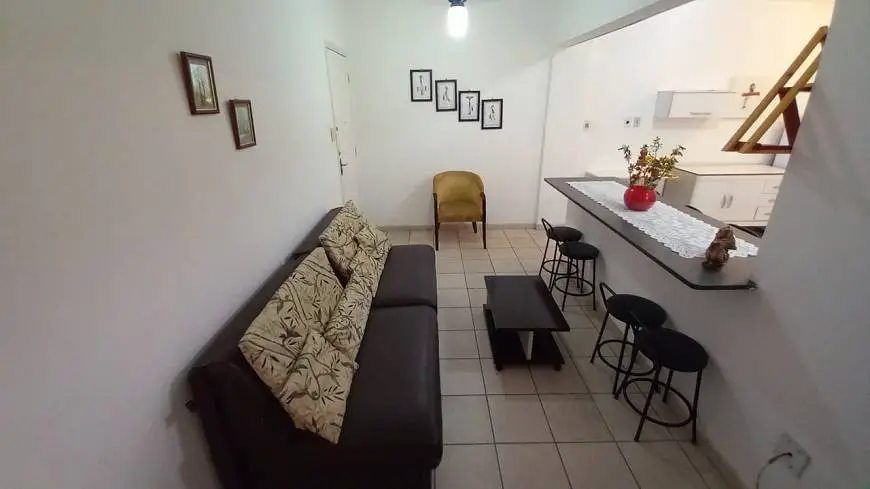 Foto 2 de Apartamento com 1 Quarto à venda, 47m² em Vila Guilhermina, Praia Grande