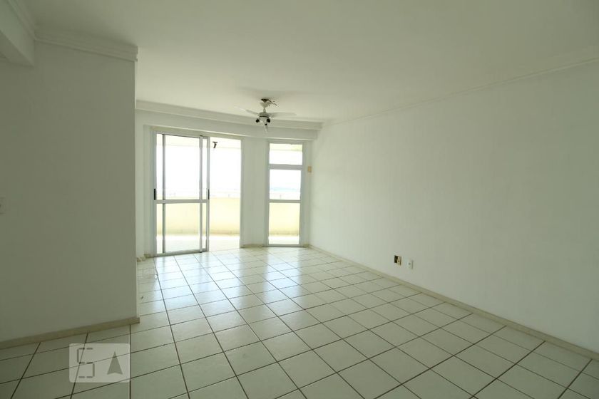 Foto 2 de Apartamento com 3 Quartos para alugar, 105m² em Recreio Dos Bandeirantes, Rio de Janeiro