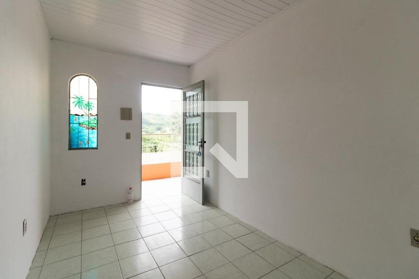 Foto 4 de Apartamento com 3 Quartos para alugar, 80m² em Santa Tereza, Porto Alegre