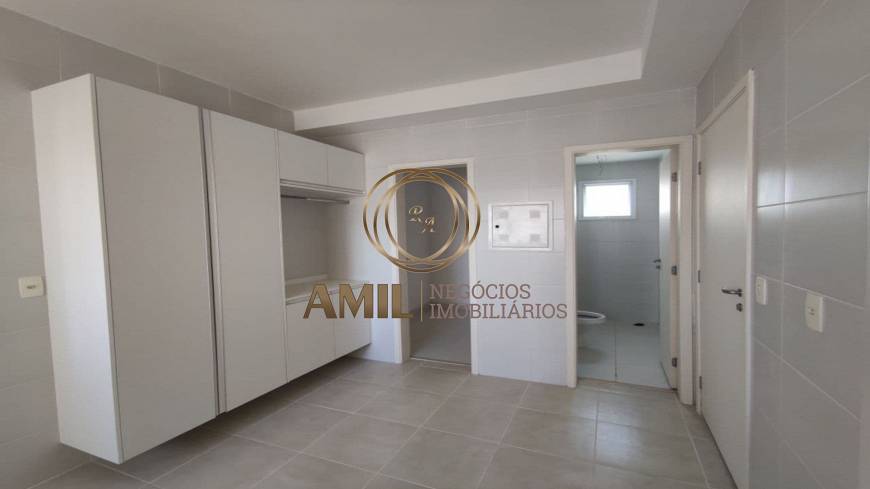 Foto 3 de Apartamento com 4 Quartos para alugar, 259m² em Jardim das Colinas, São José dos Campos
