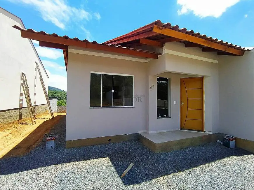 Foto 1 de Casa com 2 Quartos à venda, 58m² em Araponguinhas, Timbó