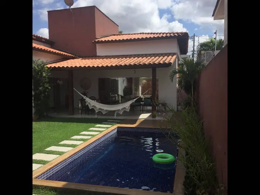 Foto 1 de Casa com 3 Quartos para alugar, 260m² em Santa Mônica, Feira de Santana