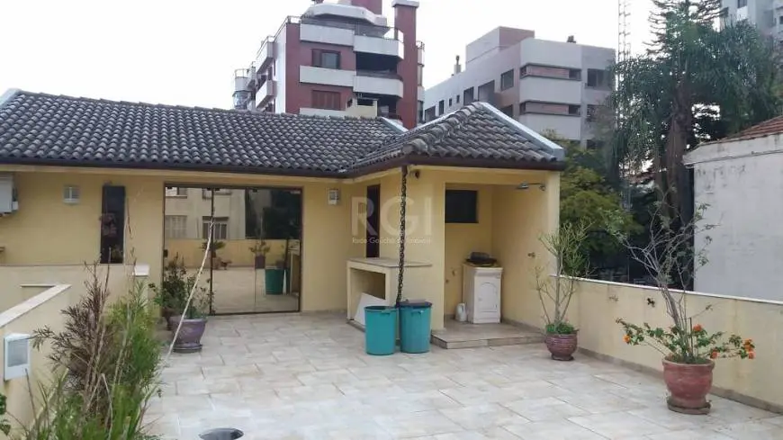 Foto 4 de Casa com 5 Quartos à venda, 300m² em Bela Vista, Porto Alegre