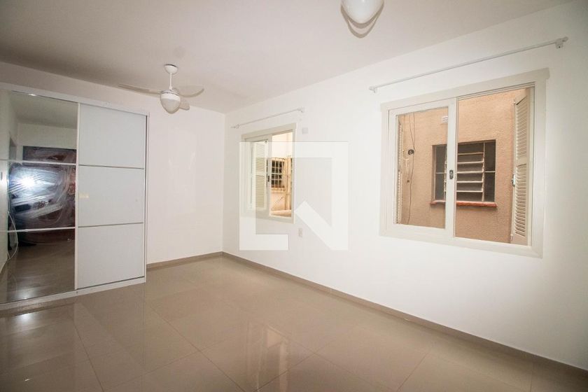 Foto 4 de Apartamento com 1 Quarto para alugar, 27m² em Independência, Porto Alegre