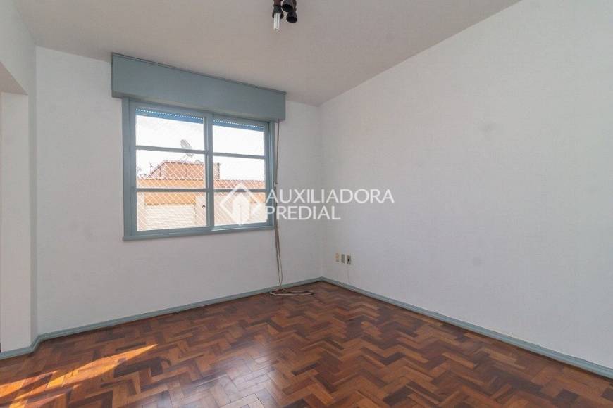 Foto 5 de Apartamento com 3 Quartos à venda, 76m² em Cristal, Porto Alegre