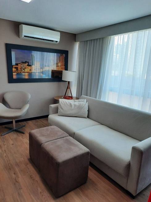Foto 2 de Apartamento com 1 Quarto para alugar, 50m² em Boa Viagem, Recife