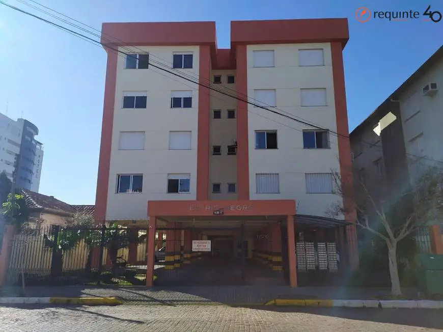 Foto 1 de Apartamento com 1 Quarto para alugar, 30m² em Centro, Pelotas