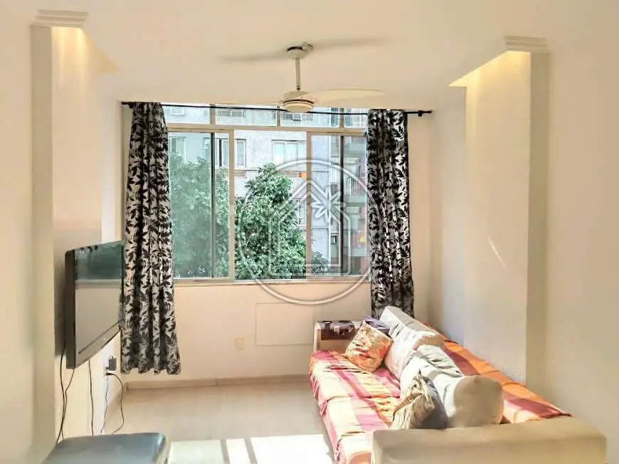 Foto 3 de Apartamento com 2 Quartos à venda, 68m² em Catete, Rio de Janeiro