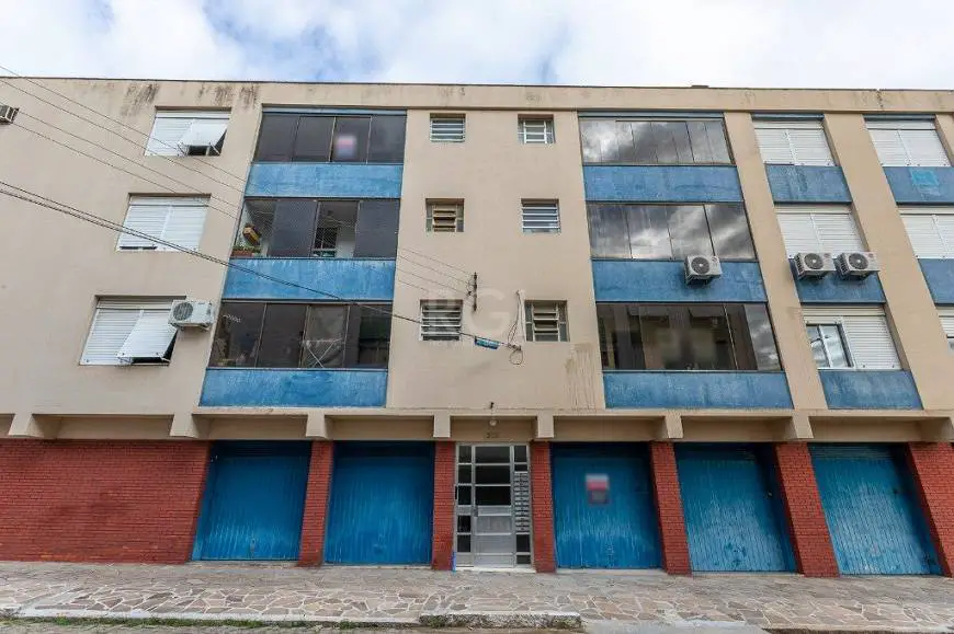 Foto 2 de Apartamento com 2 Quartos à venda, 48m² em Passo da Areia, Porto Alegre