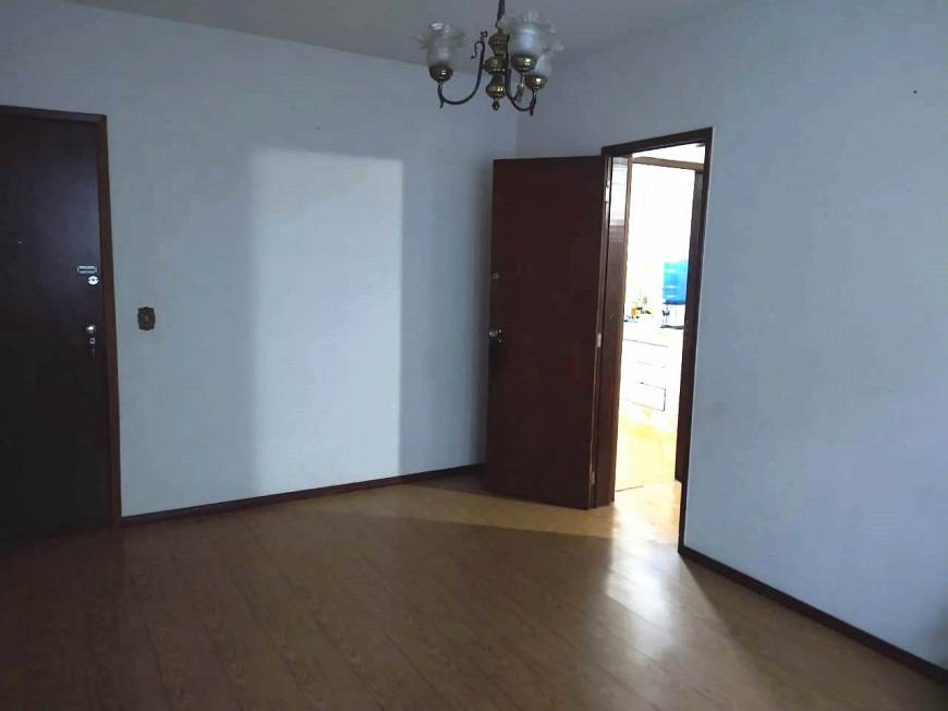 Foto 1 de Apartamento com 3 Quartos à venda, 135m² em Coração Eucarístico, Belo Horizonte