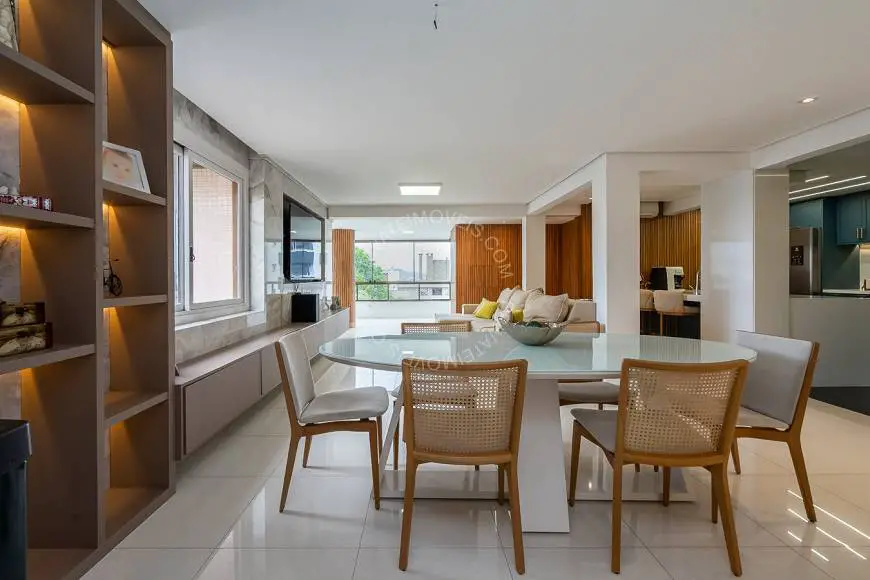 Foto 4 de Apartamento com 3 Quartos à venda, 175m² em Petrópolis, Porto Alegre