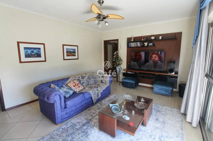 Foto 3 de Apartamento com 4 Quartos à venda, 120m² em Nossa Senhora de Fátima, Santa Maria