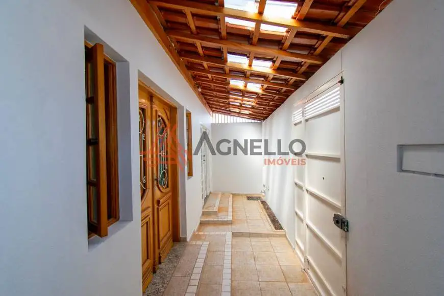 Foto 2 de Casa com 3 Quartos para alugar, 222m² em Vila Industrial, Franca