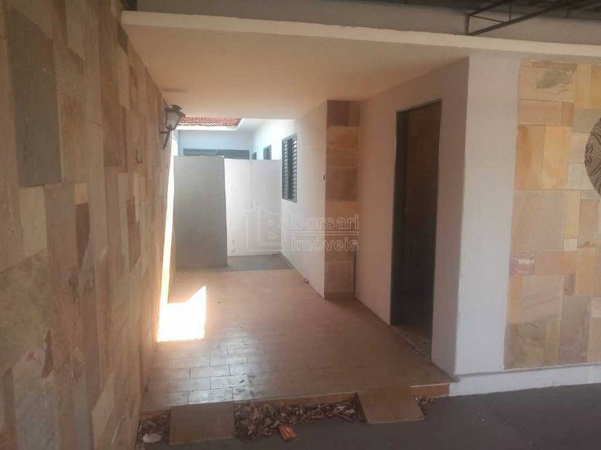 Foto 3 de Casa com 5 Quartos para alugar, 210m² em Jardim do Carmo, Araraquara