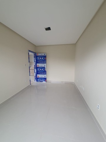 Foto 3 de Casa de Condomínio com 4 Quartos à venda, 255m² em Tarumã, Manaus