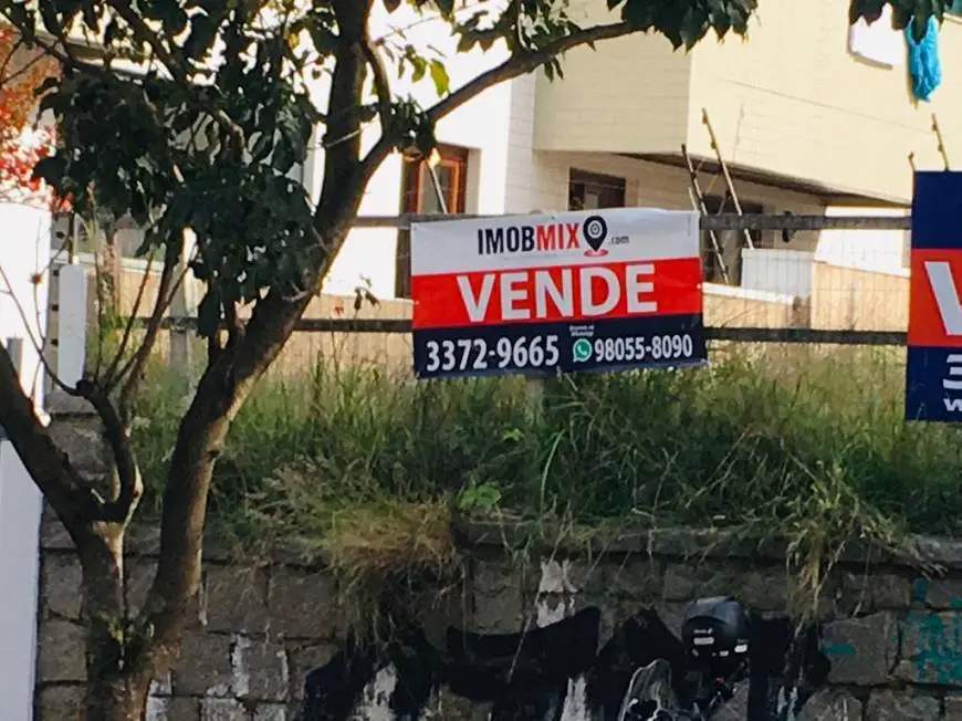 Foto 1 de Lote/Terreno à venda, 435m² em Cristo Redentor, Porto Alegre