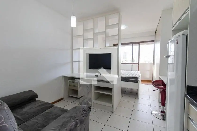 Foto 1 de Apartamento com 1 Quarto para alugar, 27m² em Centro, Curitiba