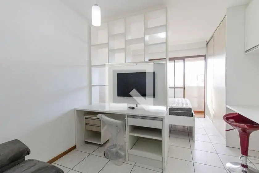 Foto 2 de Apartamento com 1 Quarto para alugar, 27m² em Centro, Curitiba