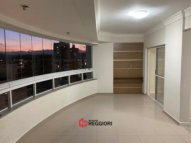 Foto 2 de Apartamento com 2 Quartos à venda, 160m² em Centro, Balneário Camboriú