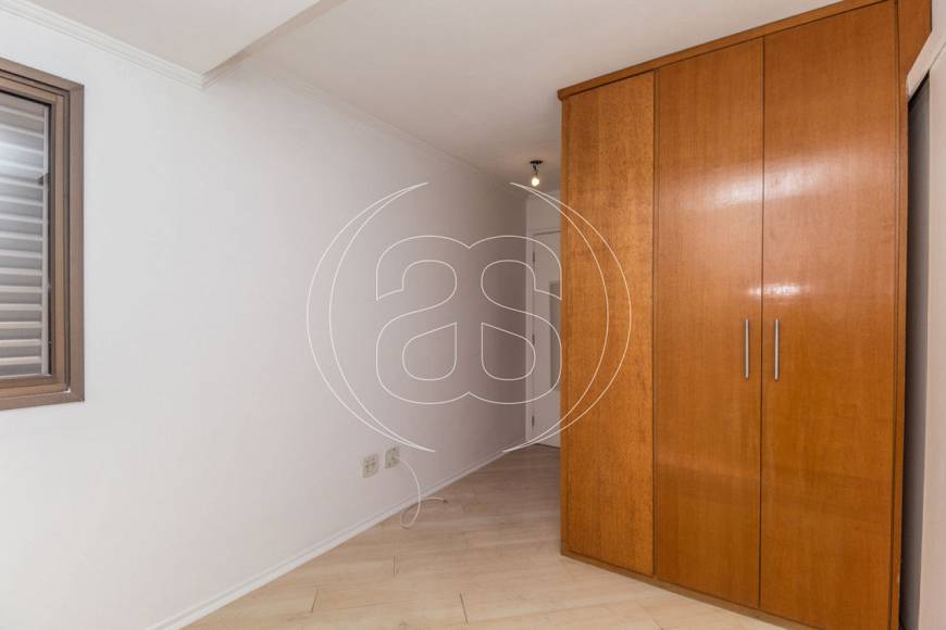 Foto 5 de Apartamento com 2 Quartos para alugar, 55m² em Moema, São Paulo