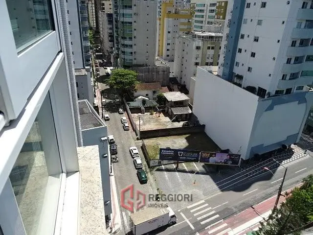 Foto 2 de Apartamento com 3 Quartos à venda, 259m² em Centro, Balneário Camboriú