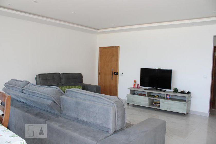 Foto 2 de Apartamento com 4 Quartos para alugar, 135m² em Centro, Guarujá