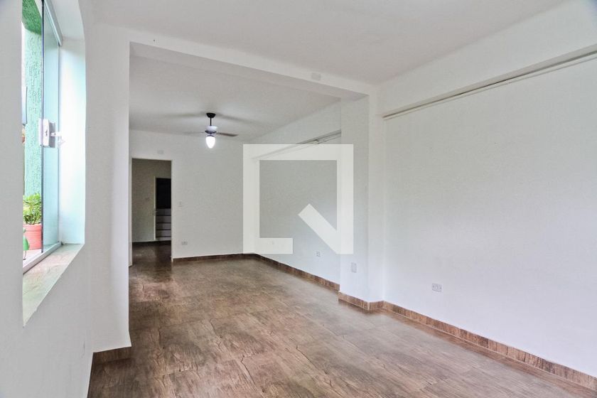 Foto 1 de Casa com 1 Quarto para alugar, 80m² em Água Fria, São Paulo