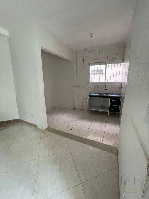 Foto 3 de Casa com 2 Quartos para alugar, 100m² em Bangu, Santo André