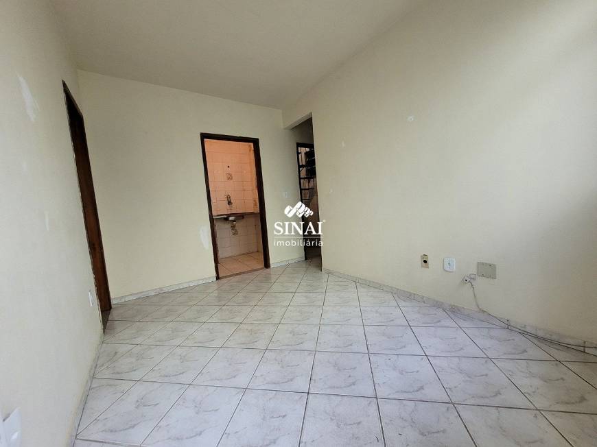 Foto 3 de Casa com 2 Quartos para alugar, 40m² em Vila da Penha, Rio de Janeiro