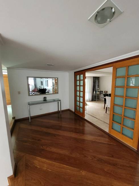 Foto 1 de Casa de Condomínio com 4 Quartos à venda, 400m² em Jardim França, São Paulo