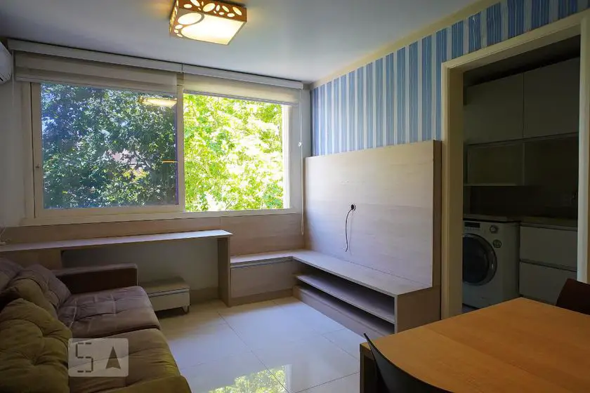 Foto 1 de Apartamento com 1 Quarto para alugar, 38m² em Floresta, Porto Alegre