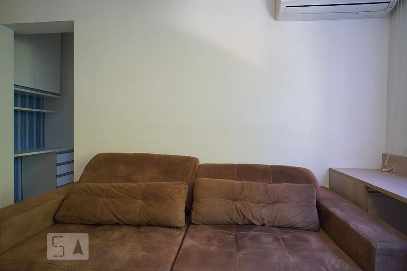 Foto 3 de Apartamento com 1 Quarto para alugar, 38m² em Floresta, Porto Alegre