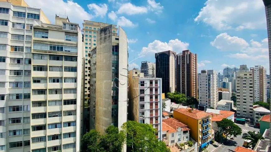 Foto 5 de Apartamento com 2 Quartos para alugar, 75m² em Bela Vista, São Paulo