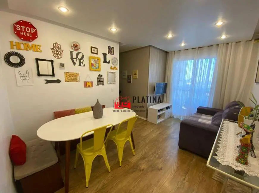 Foto 1 de Apartamento com 2 Quartos à venda, 48m² em Vila Liviero, São Paulo