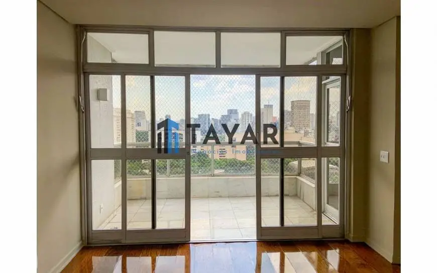 Foto 5 de Apartamento com 3 Quartos para alugar, 235m² em Jardim Europa, São Paulo