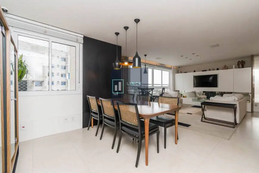 Foto 1 de Apartamento com 3 Quartos à venda, 107m² em Passo da Areia, Porto Alegre