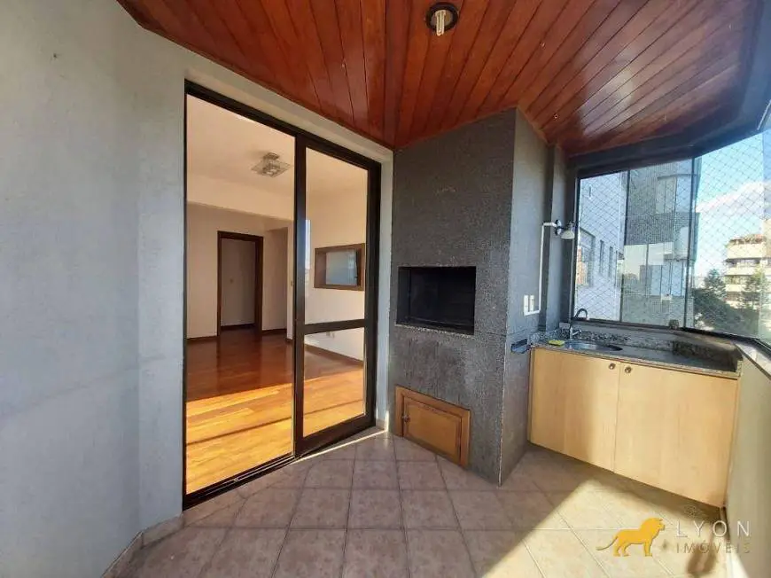 Foto 5 de Apartamento com 3 Quartos para alugar, 114m² em Petrópolis, Porto Alegre