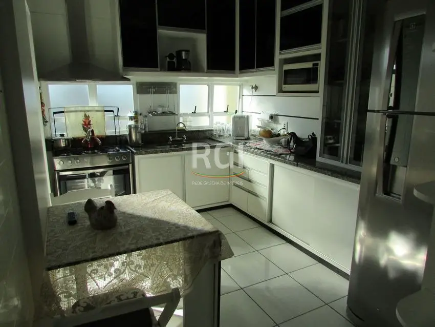 Foto 3 de Apartamento com 3 Quartos à venda, 129m² em Praia de Belas, Porto Alegre