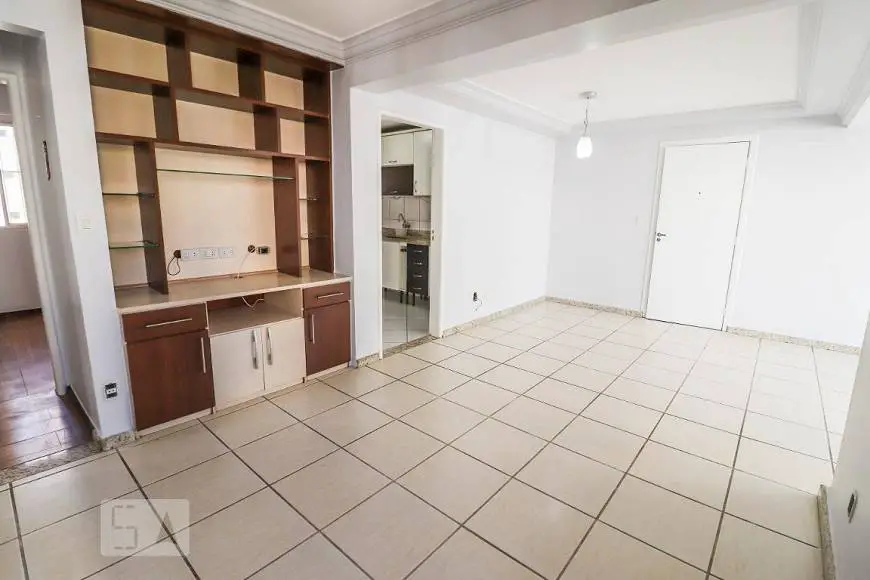 Foto 3 de Apartamento com 3 Quartos para alugar, 98m² em Serrinha, Goiânia