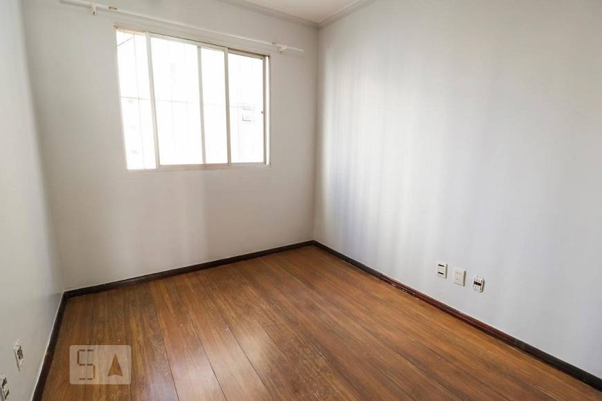 Foto 4 de Apartamento com 3 Quartos para alugar, 98m² em Serrinha, Goiânia