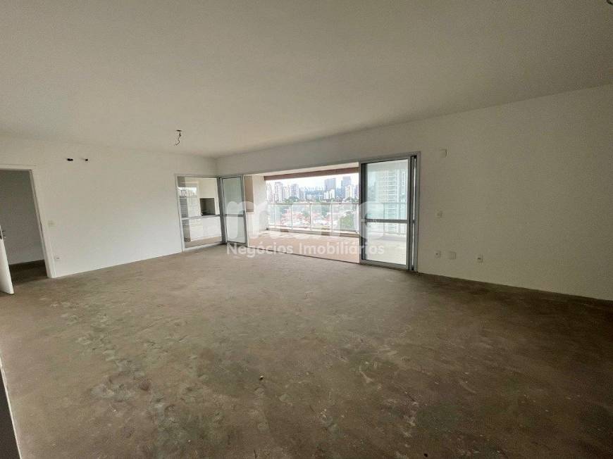 Foto 2 de Apartamento com 3 Quartos à venda, 248m² em Vila Cordeiro, São Paulo