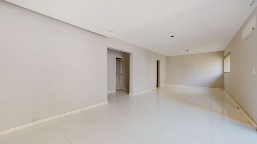 Foto 3 de Apartamento com 4 Quartos à venda, 196m² em Jardim Europa, São Paulo