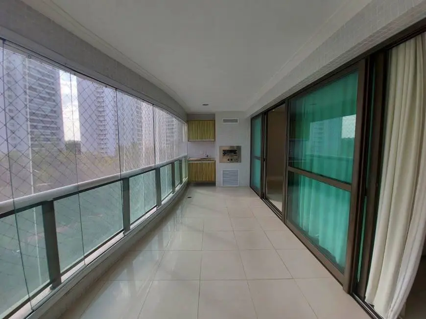 Foto 1 de Apartamento com 4 Quartos à venda, 142m² em Paralela, Salvador