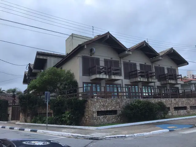 Foto 1 de Casa com 1 Quarto para alugar, 46m² em Jardim Las Palmas, Guarujá