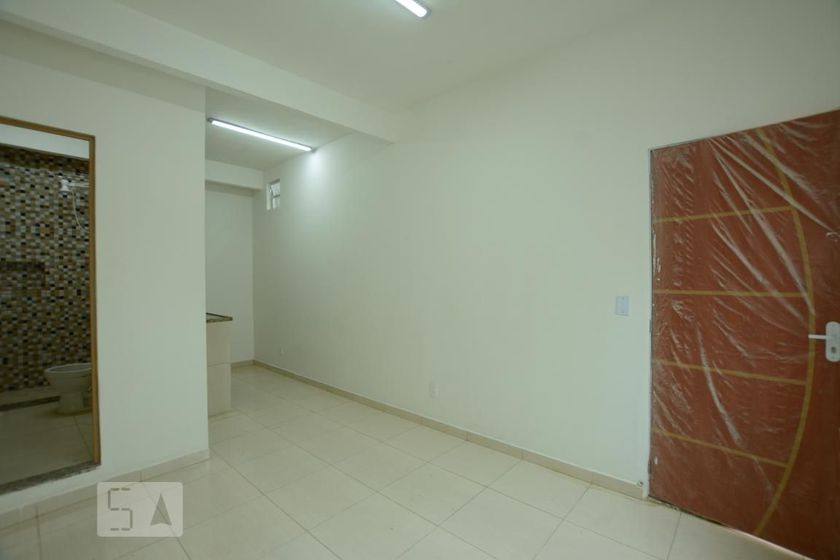 Foto 3 de Casa com 1 Quarto para alugar, 20m² em Ramos, Rio de Janeiro