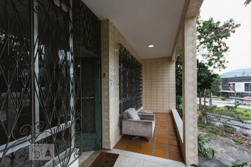Foto 5 de Casa com 3 Quartos para alugar, 372m² em Freguesia, Rio de Janeiro