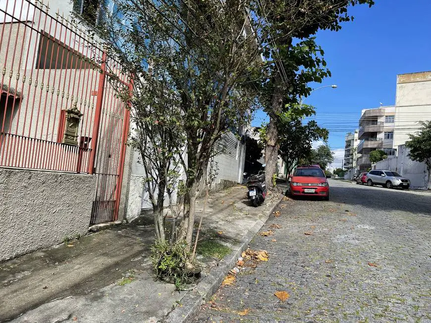 Foto 3 de Casa com 3 Quartos à venda, 350m² em Moneró, Rio de Janeiro