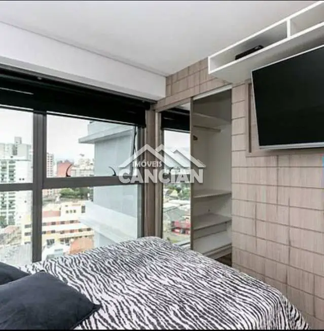 Foto 2 de Kitnet com 1 Quarto à venda, 29m² em Centro, Curitiba